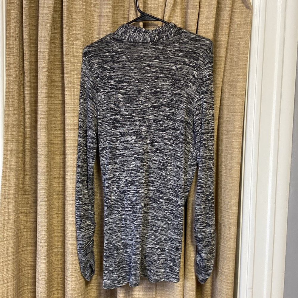 MAX STUDIO LONG SLEEVE - Picture 3 of 3